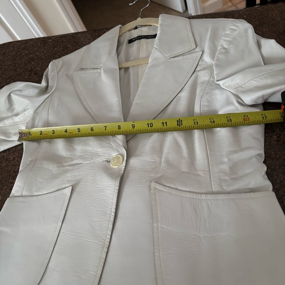 MACKAGE CANADA LADIES WHITE LEATHER JACKET-M-VINTAGE-80’s vibe - Picture 13 of 13
